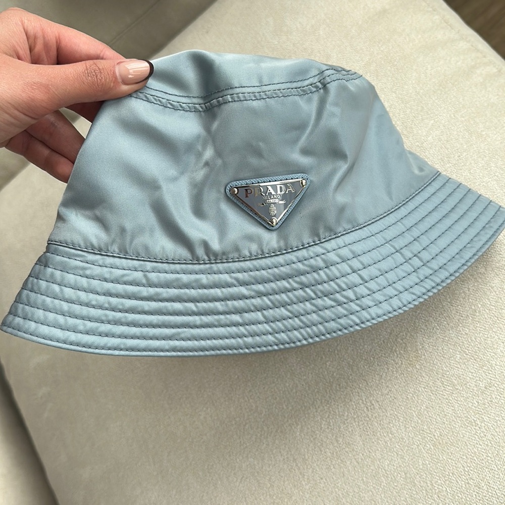 PRADA RE-Nylon bucket hat with dust bag - Picture 2 of 10